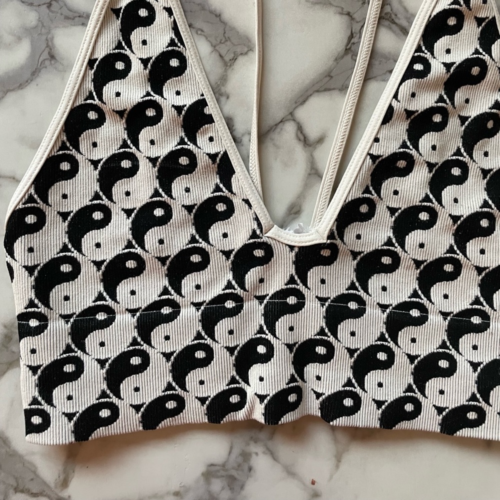 Yin&Yang top